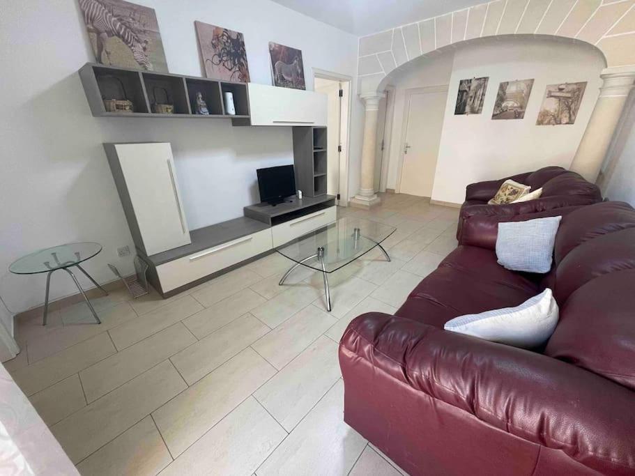דירות Gzira / Sliema Wifi & Ac ! Great Value & Location מראה חיצוני תמונה